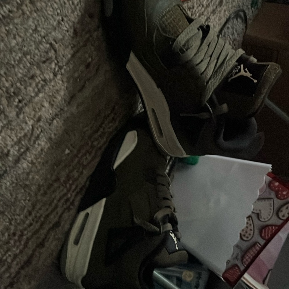 Very cute green and white